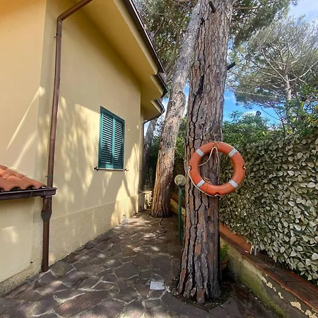 شقة 2 Tuscan Seafront With Private Access To Sea
