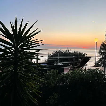 2 Tuscan Seafront With Private Access To Sea كاسْتيلونْشيلّو