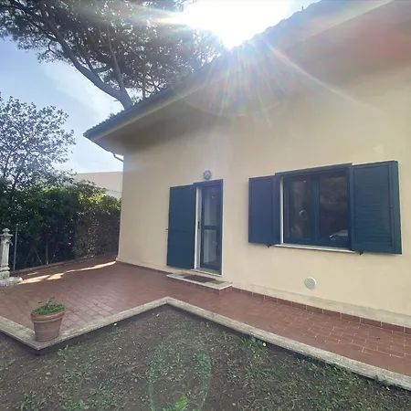 2 Tuscan Seafront With Private Access To Sea アパート