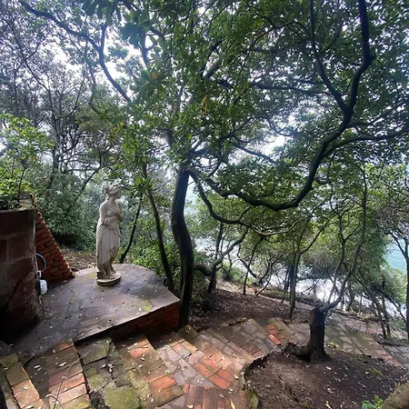 2 Tuscan Seafront With Private Access To Sea * 카스티글리온셀로