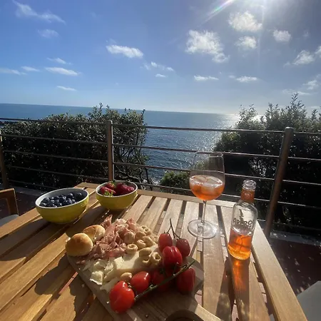 Tuscan Seafront With Private Access To Sea Lejlighed