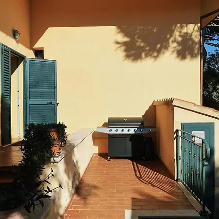 Lejlighed Tuscan Seafront With Private Access To Sea Castiglioncello