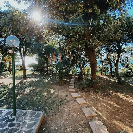 Tuscan Seafront With Private Access To Sea Lejlighed *