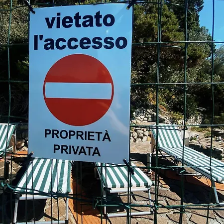 Lejlighed Tuscan Seafront With Private Access To Sea Castiglioncello
