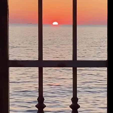 Lejlighed Tuscan Seafront With Private Access To Sea